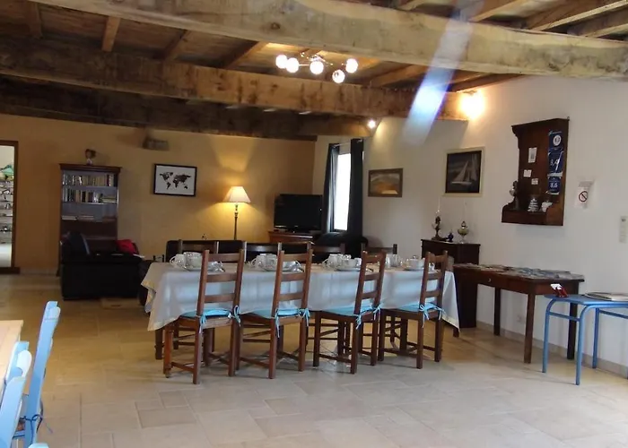 Le Colombier De Kerguezec